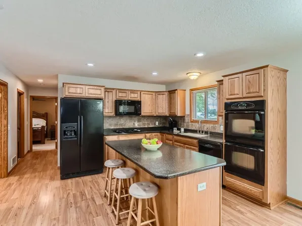 23945 Hogan Ave, Hampton, MN 55031