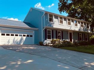 6966 S Kenfig Dr, Falls Church, VA 22042