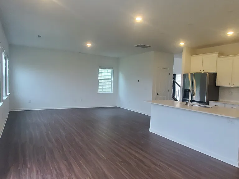 5537 Hydrangea St — Photo 15