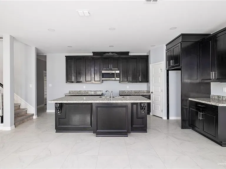 5307 N Crown Point — Photo 5