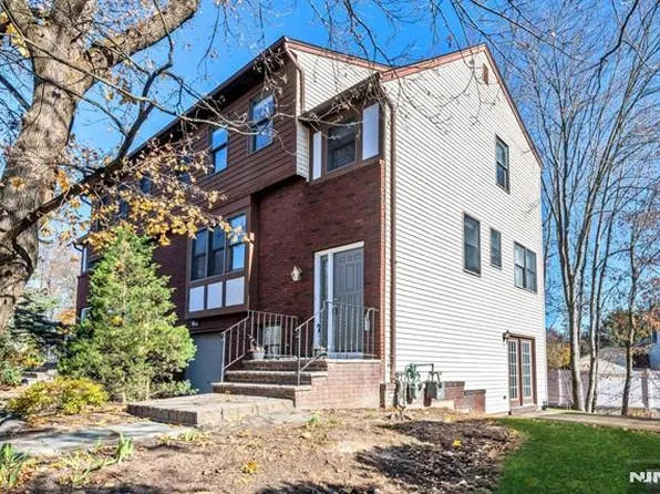 37 One 2 Smith St, Waldwick, NJ 07463