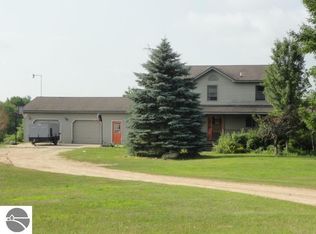 10417 W Jordan Rd, Remus, MI 49340