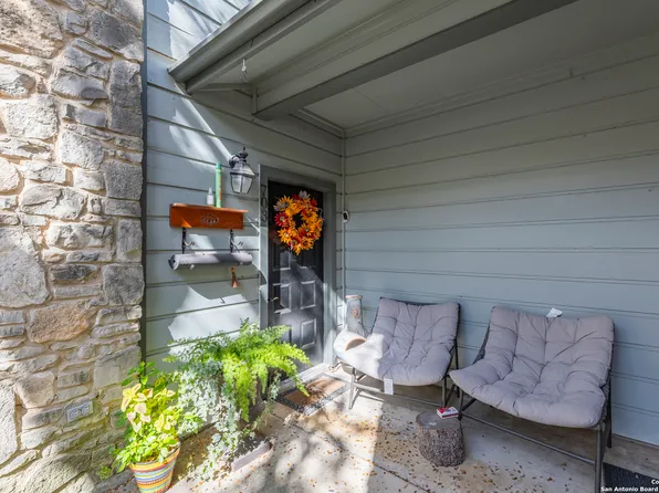 829 W Bitters APT 703, San Antonio, TX 78216