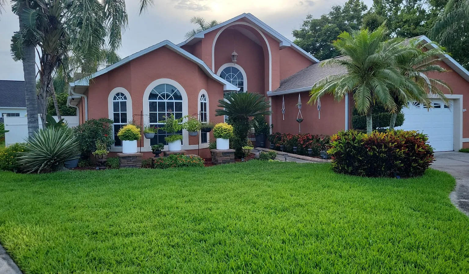 3 bed, 1618 sqft, $2,900 — Photo 1