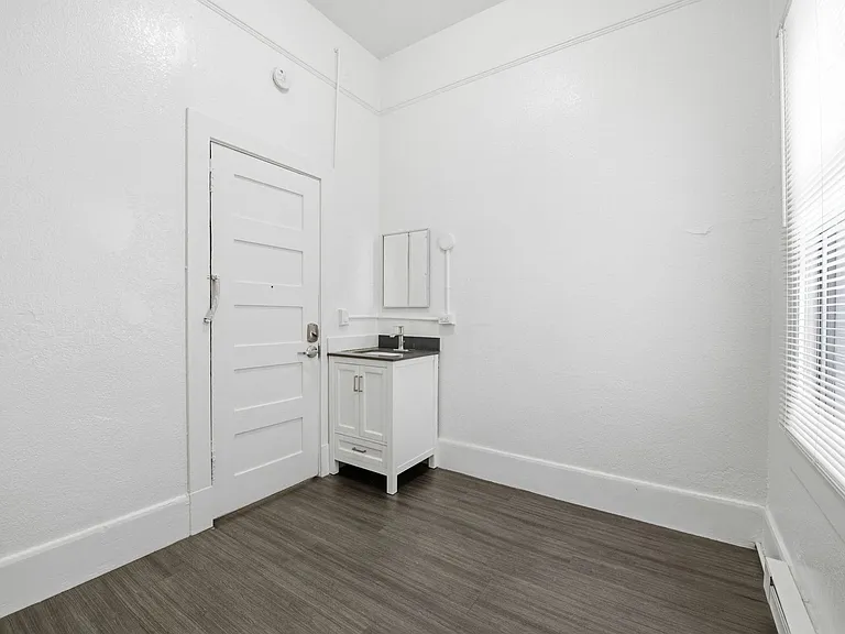 706 Kearny St #127 — Photo 6