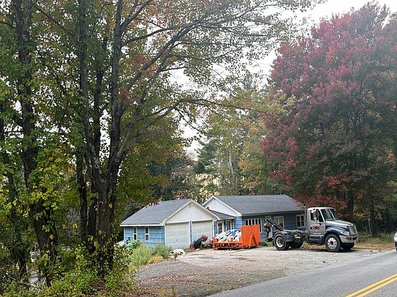 3rd image of 630 Podunk Rd