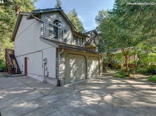 64979 E Riverside Dr, Brightwood, OR 97011