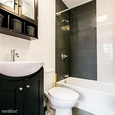 Rented by Evergreen Apartments BK | media 17