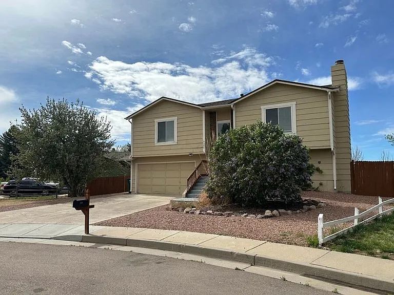 7345 Handcraft Ct — Photo 3
