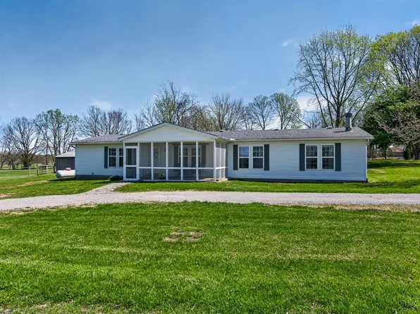 5704 W State Route 73, Wilmington, OH 45177