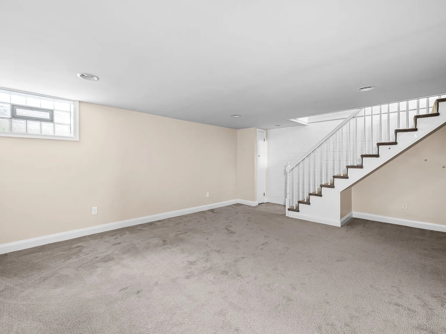 3 bed, 1516 sqft, $3,000 — Photo 4