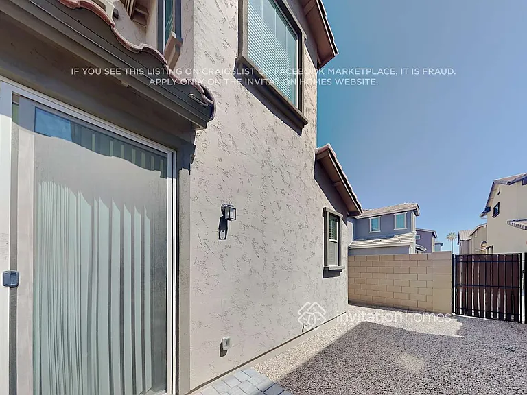162 N Sandal — Photo 17