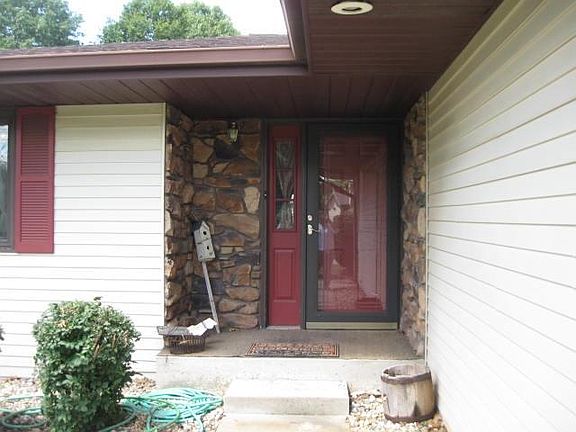 2nd image of 23635 Cedar Knoll Cir