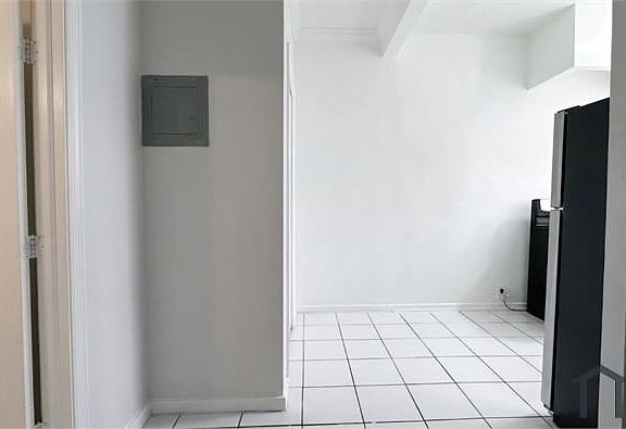 4th image of 2622 Brighton Ave APT 15
