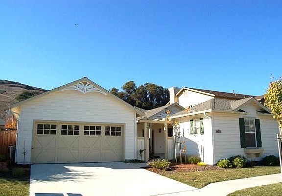 Front - Casita to right