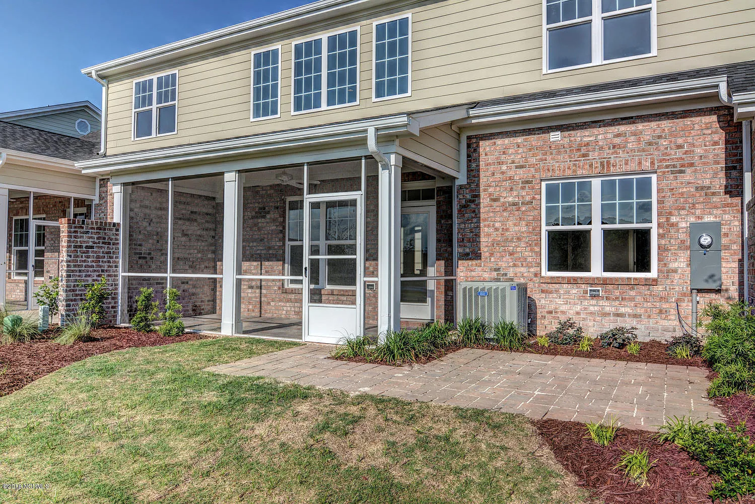 4 bed, 3.5 bath, $3,225 — Photo 2