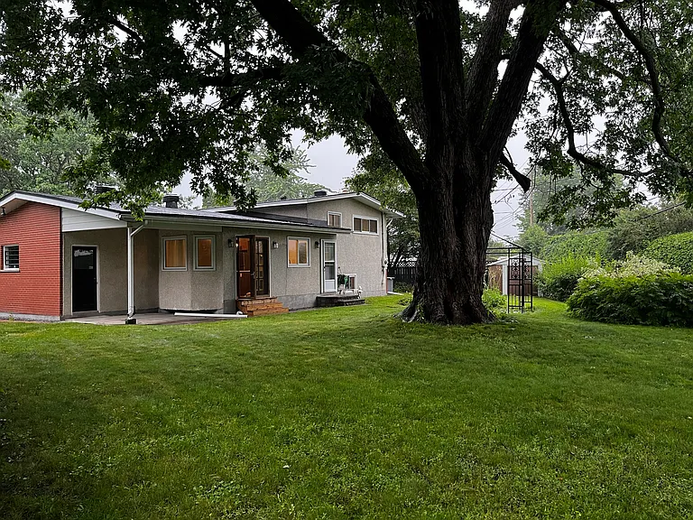 2337 Samuel Dr — Photo 10