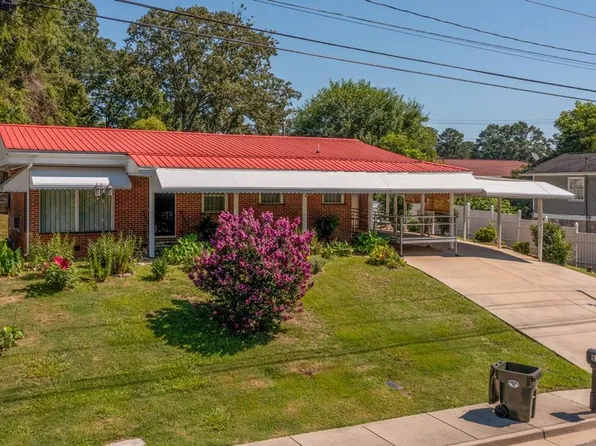 911 Martin Luther King Jr Blvd, Dalton, GA 30721