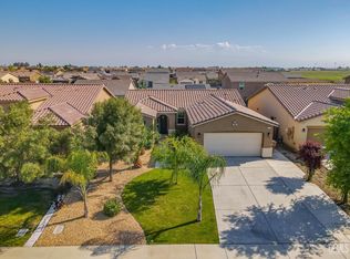 6007 Sapphire Peak Dr, Bakersfield, CA 93313