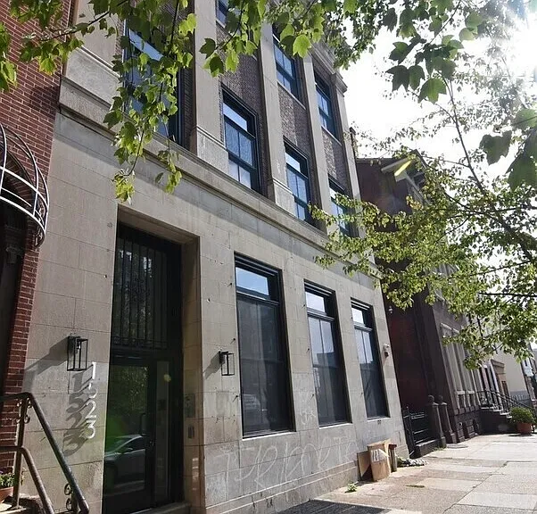 1525 W Girard Ave #B4 — Photo 8