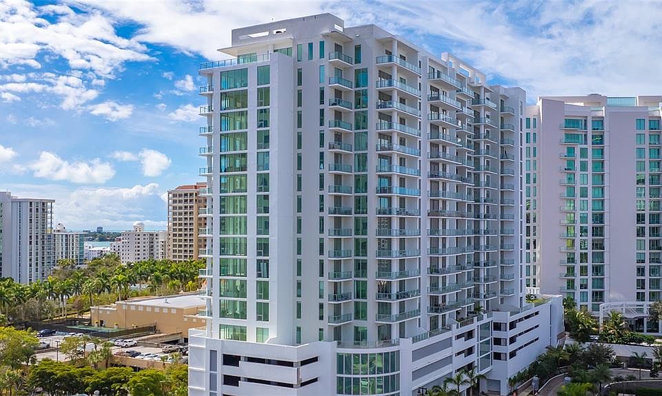 1st image of 301 Quay Cmns #903