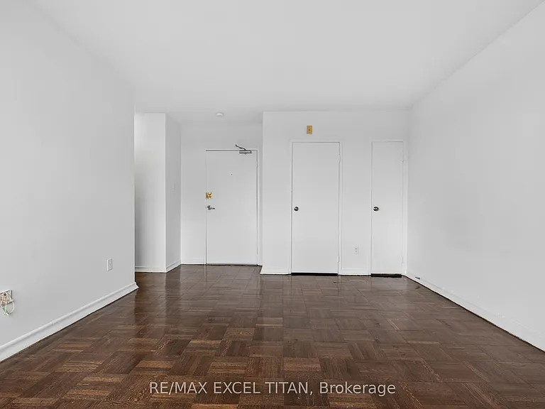 2515 Eglinton Ave W #302 — Photo 6