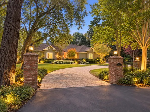 14810 Farwell Ave, Saratoga, CA 95070