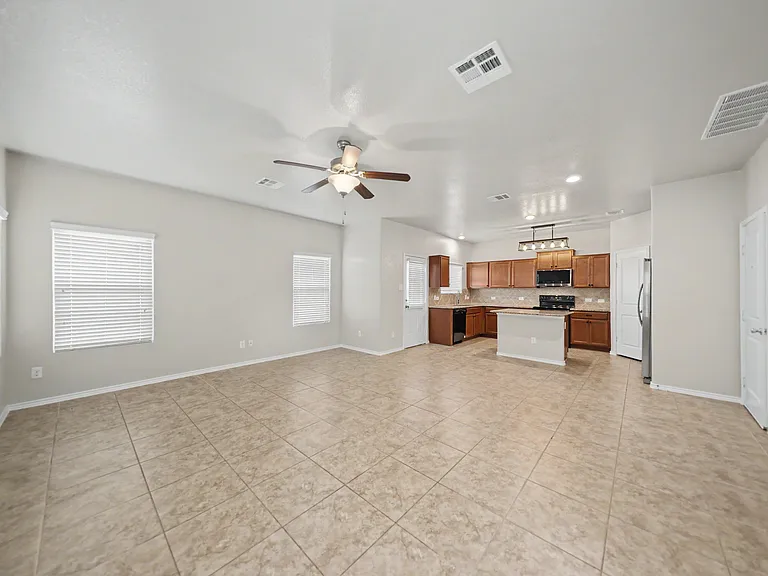 1100 Jackson Ln — Photo 7