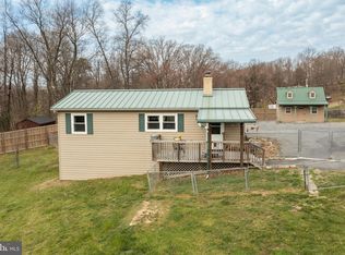 411 Mountain Lake Dr, Front Royal, VA 22630