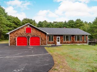 4 Scribner Dr, Freeport, ME 04032