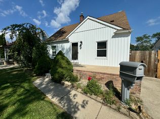 13781 Helen St, Southgate, MI 48195