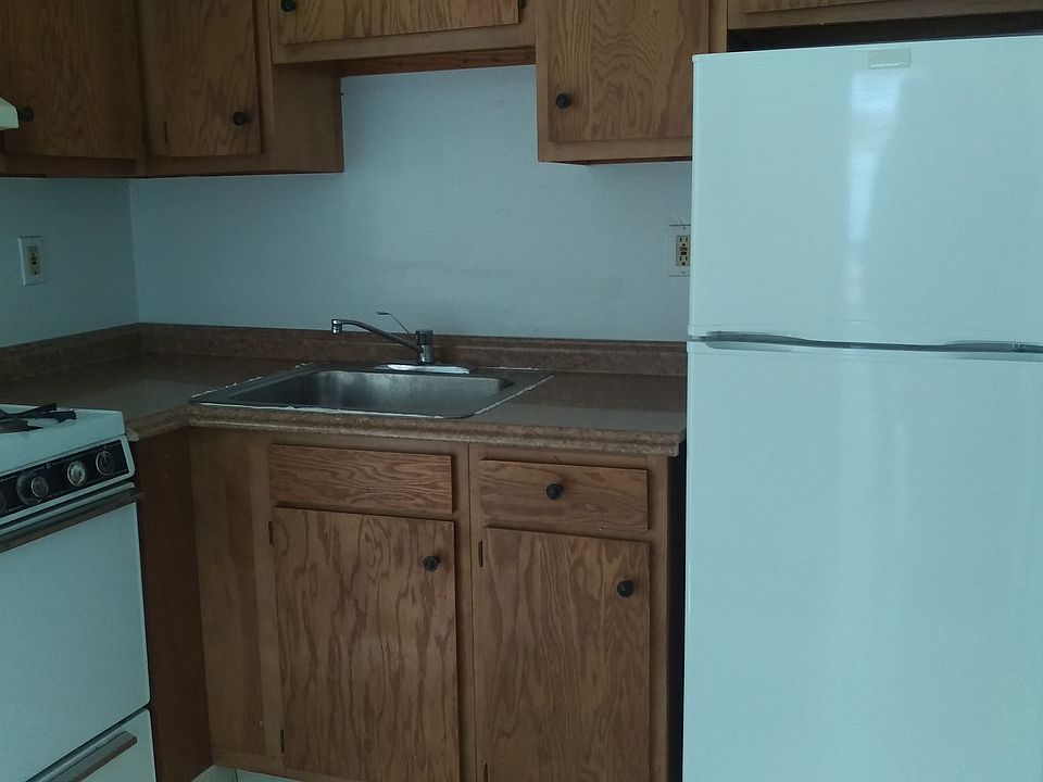 2nd image of 27 Cushing St APT 8