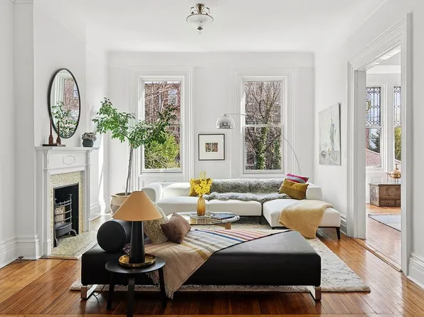 207 Washington Ave, Brooklyn, NY 11205