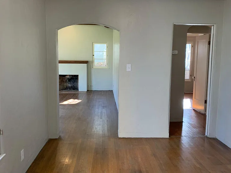 3275 Brockton Ave — Photo 7