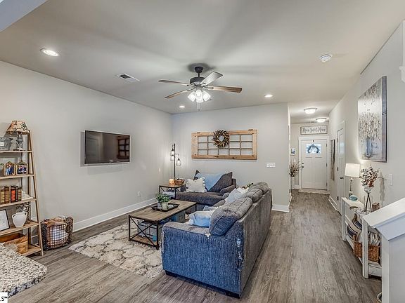 3rd image of 227 Keaton Ct