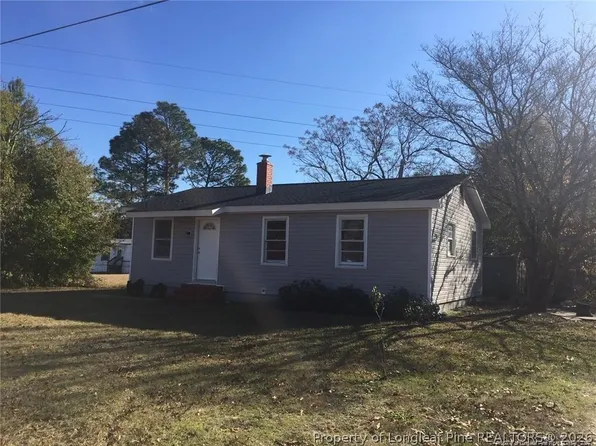 4823 Arlington St, Hope Mills, NC 28348