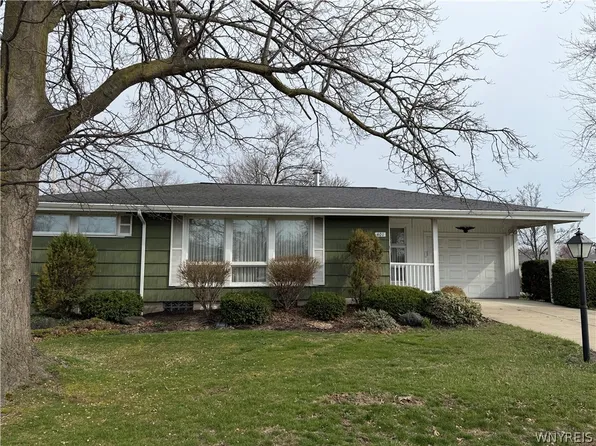 401 Glenalby Rd, Tonawanda, NY 14150