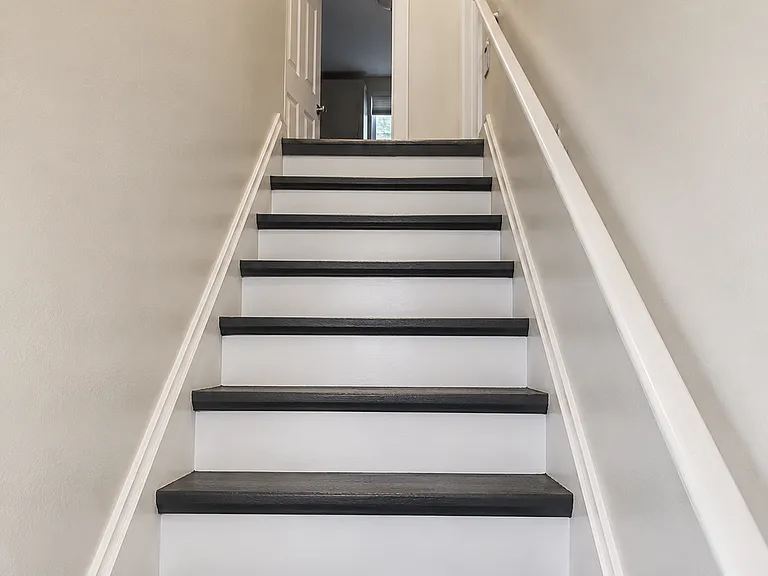 607 Lee St — Photo 13