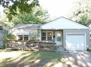 1625 S Grove St, Wichita, KS 67211