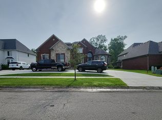 55590 Whitney Ct, Shelby Township, MI 48315