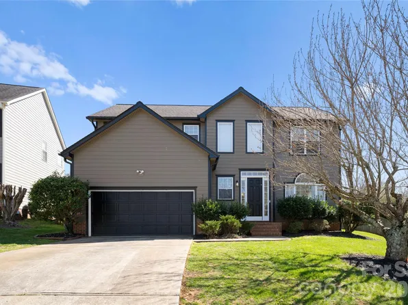 4704 Lone Tree Ct, Charlotte, NC 28269
