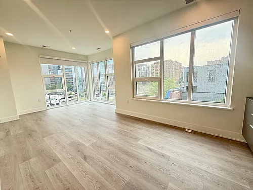 Floor plan 404