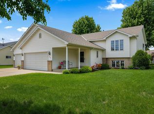 1980 Sunlight Ave SE, Owatonna, MN 55060