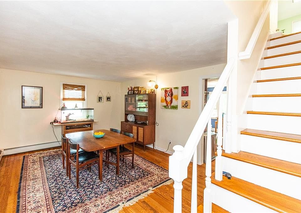 36 Silverwood Ln, West Warwick, RI 02893 Zillow