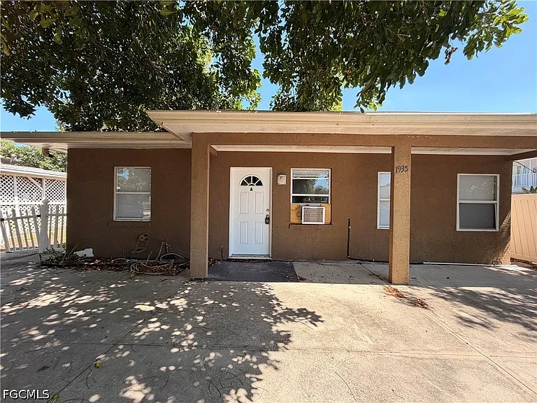 1935 Ricardo Ave — Photo 1