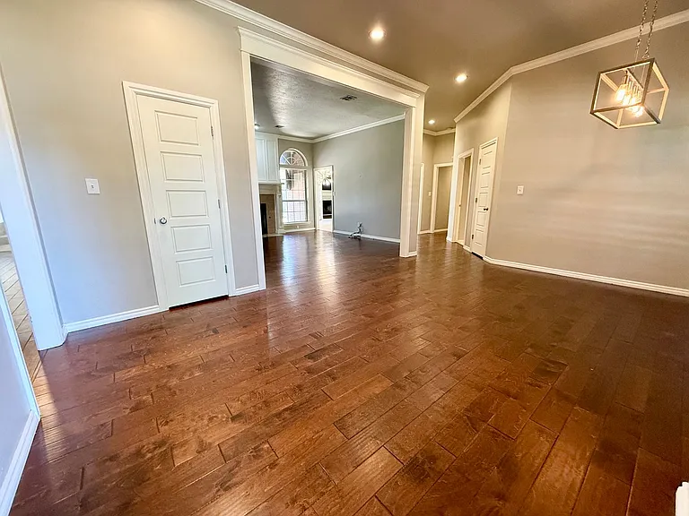 4205 Harrogate Dr — Photo 4