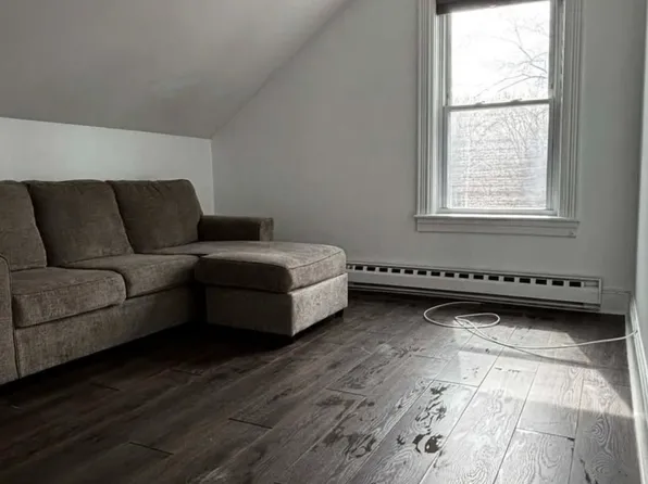 (undisclosed Address), Cumberland, RI 02864