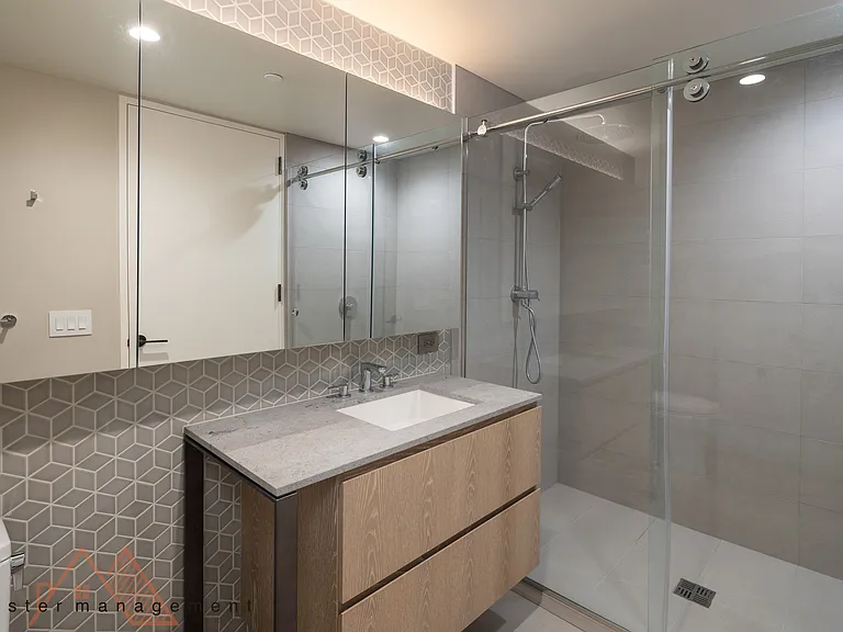 1000 Auahi St #3205 — Photo 8