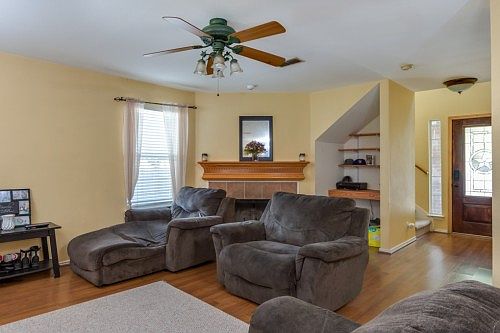 5th image of 2604 Hunt St