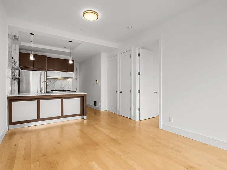 200 16th St #3D — Photo 5